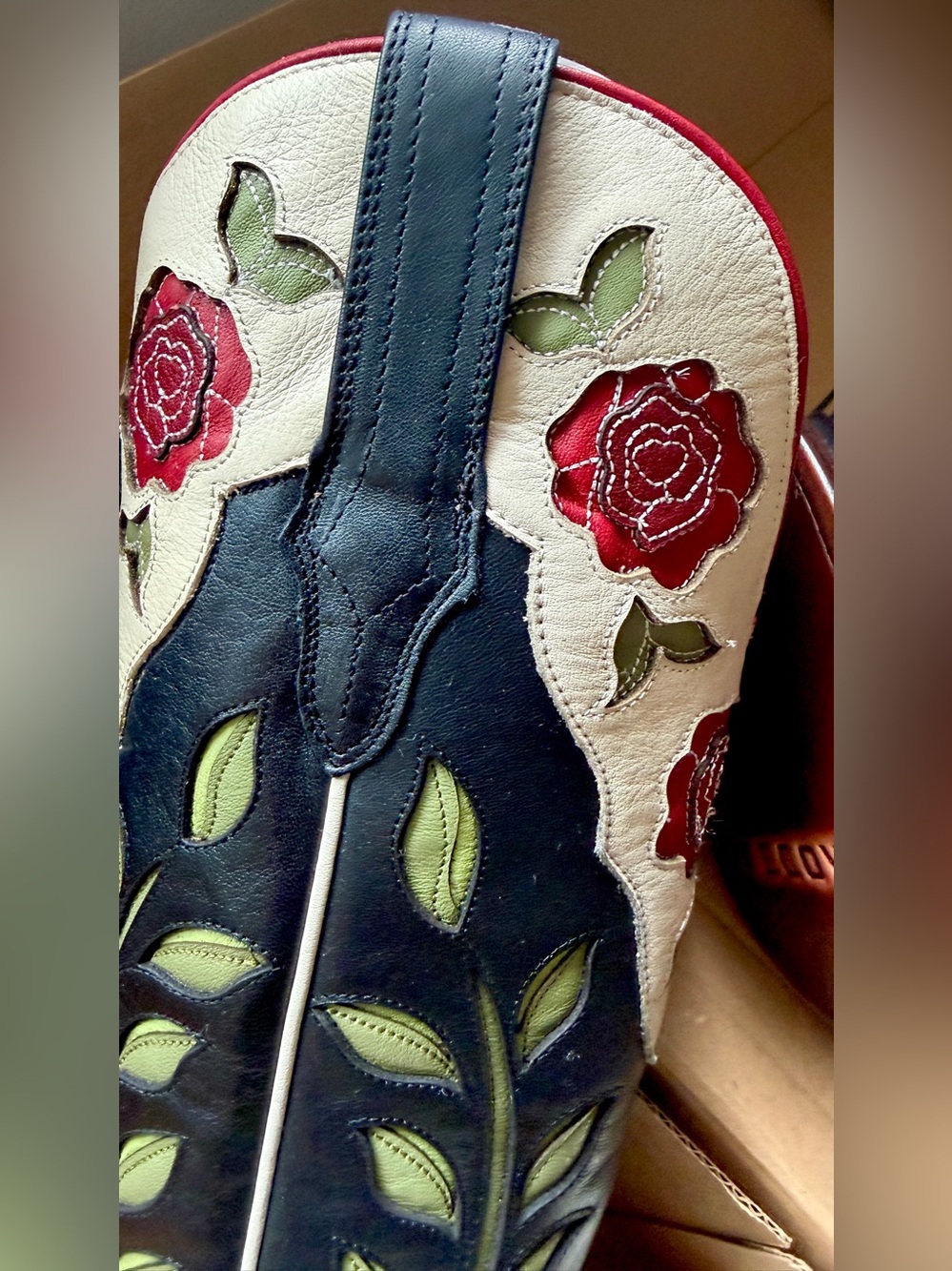 Tecovas Annie Roses in Midnight / Bone - Size 7B - Price Firm - Picture 7 of 8